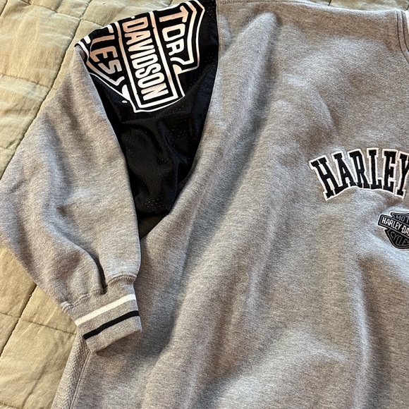 Y2K Harley Davidson Embroidered Crewneck Sweatshirt 2X Gray Tri-County Biker - Picture 3 of 7